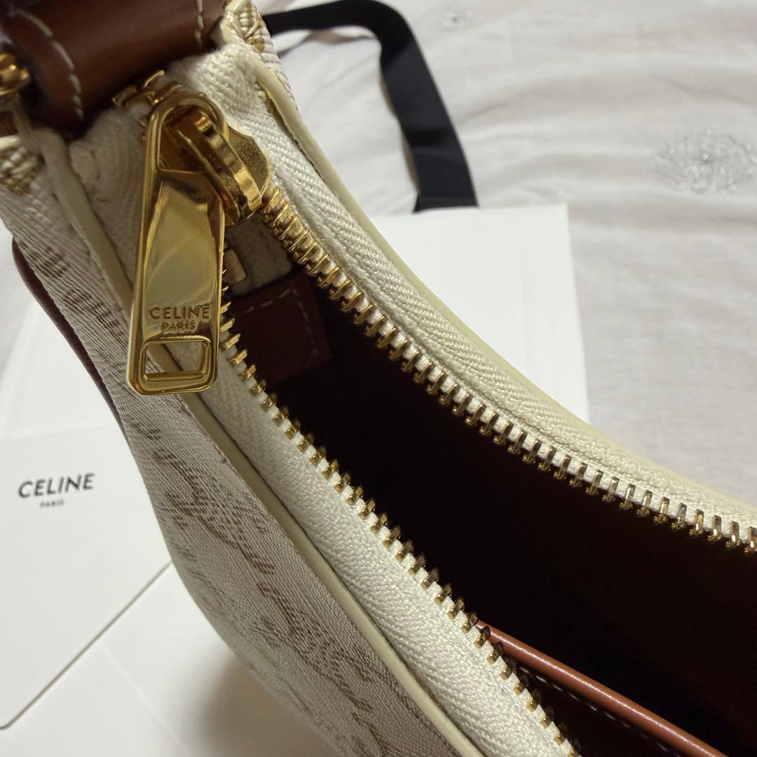 CELINE トリオンフキャンバス AVA（アヴァ）バッグ