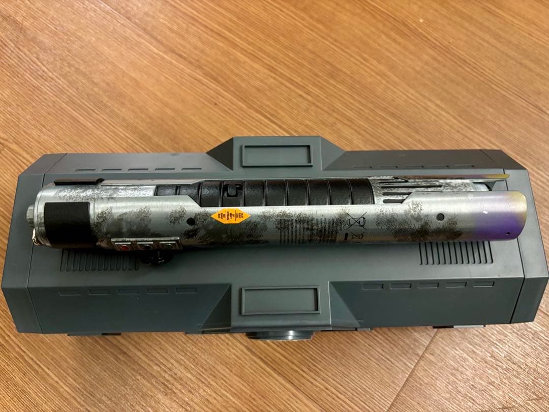 WDW ソル ギャラクシーズエッジ レガシーライトセーバー ブレード付 海外限定