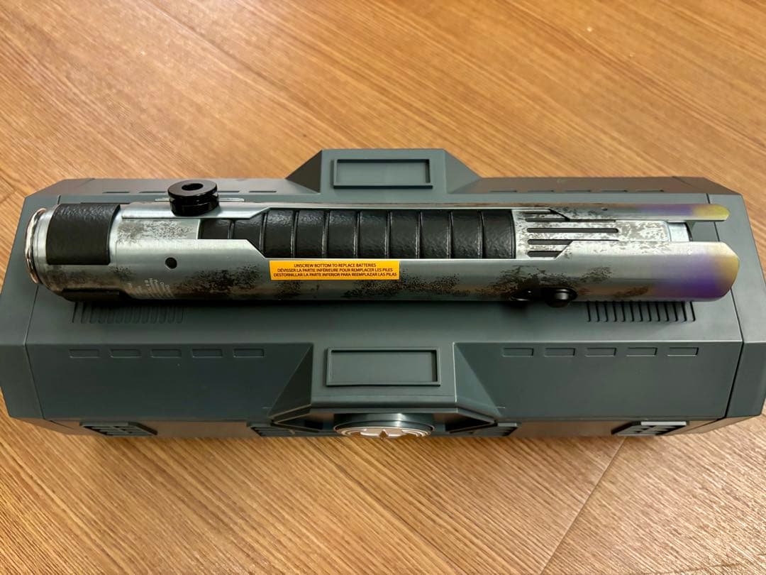 WDW ソル ギャラクシーズエッジ レガシーライトセーバー ブレード付 海外限定