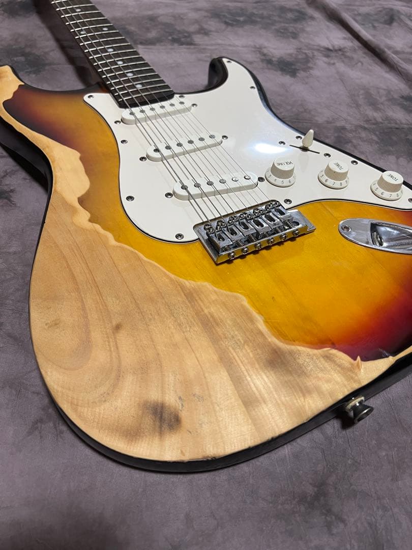 ストラトキャスター ハードレリック加工