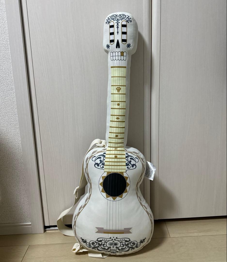 ディズニーストア リメンバーミー ミゲル ギター クッション