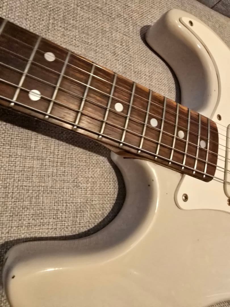 ジャンク SPLENDOR エレキギター ホワイト