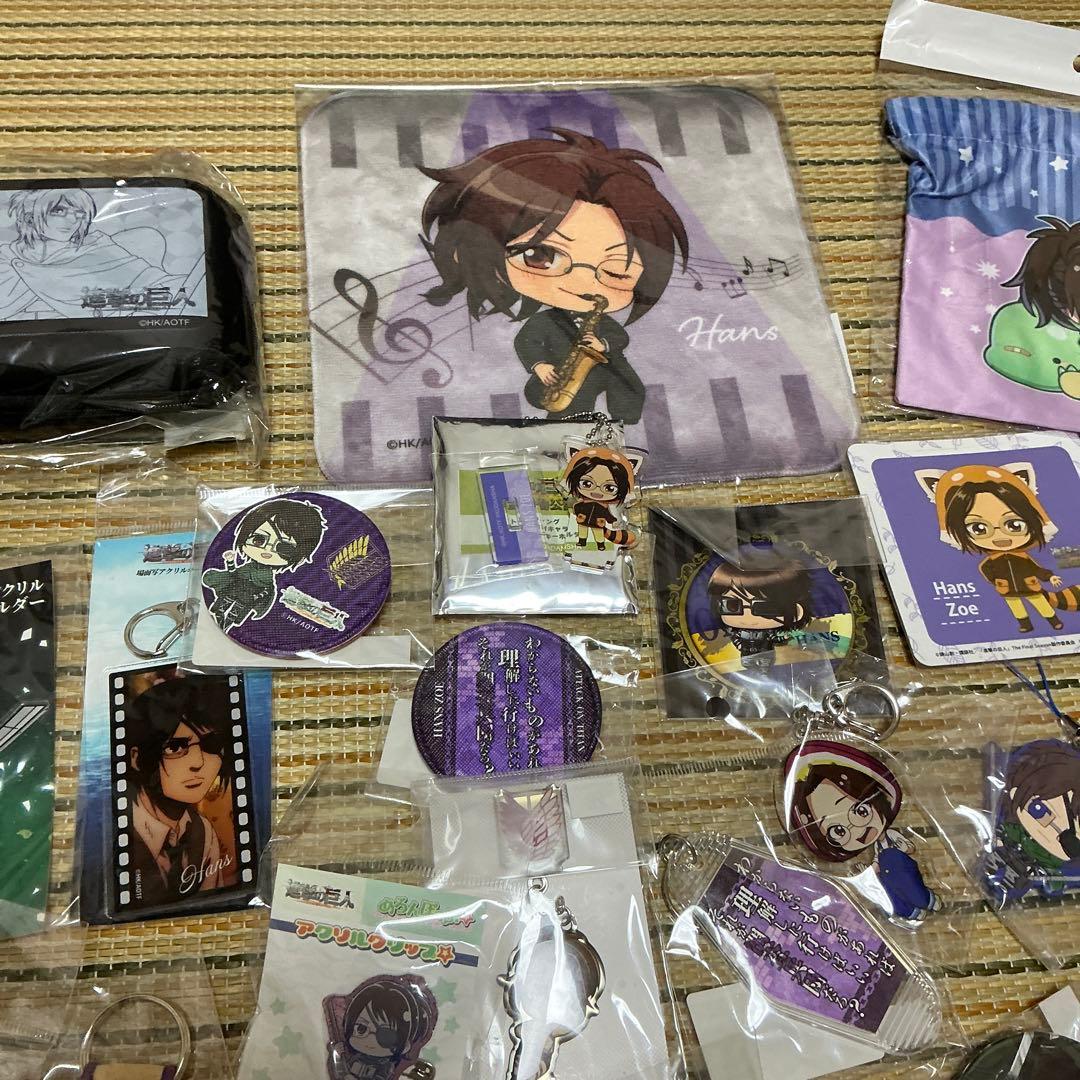 まとめ 進撃の巨人 ハンジ 缶バッジ アクリルキーホルダー 等 グッズ