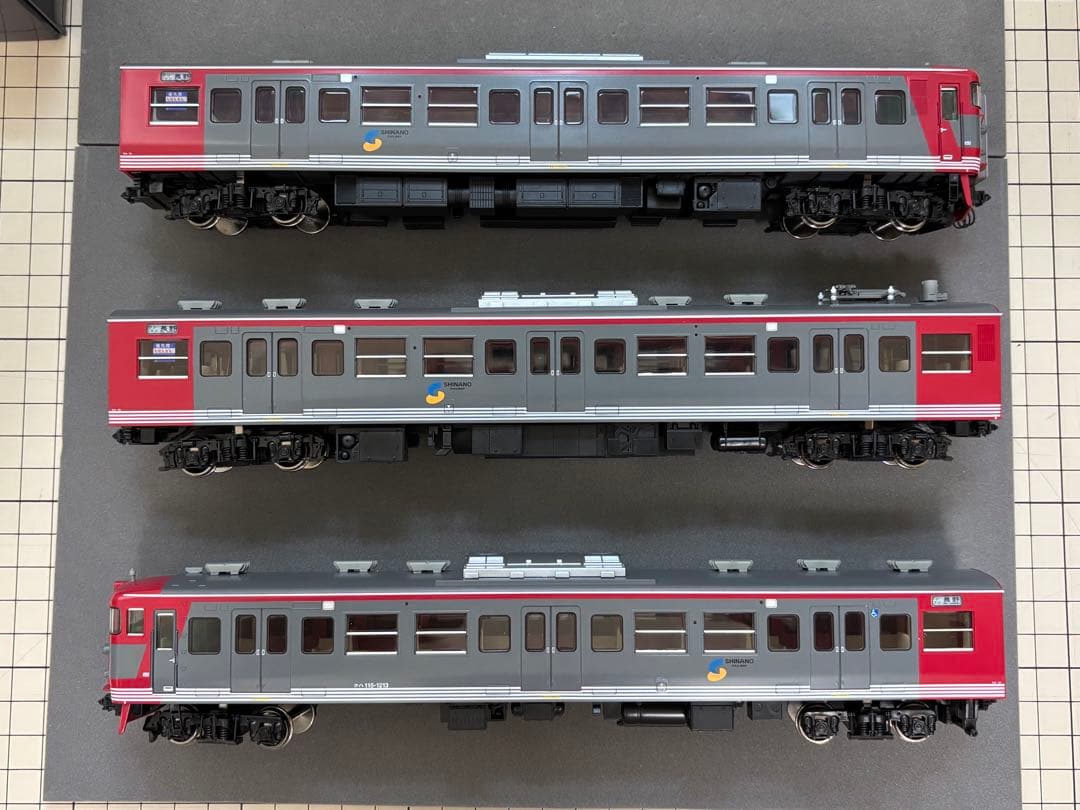 TOMIX HO しなの鉄道115系セット ①
