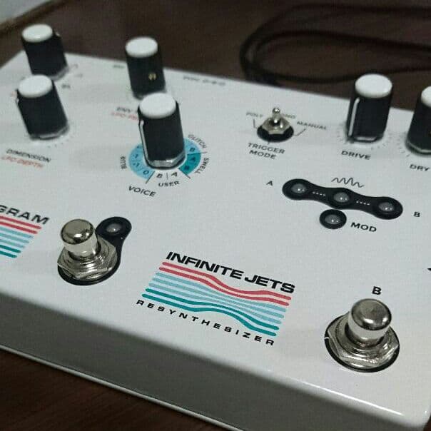 d*2様 HOLOGRAM INFINITE JETS ギターエフェクター｜d*2様 HOLOGRAM