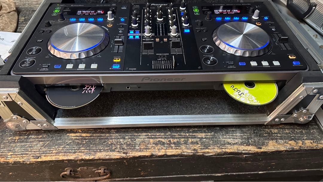 Pioneer ワイヤレスDJシステム XDJ-R1(中古品)ケース付き