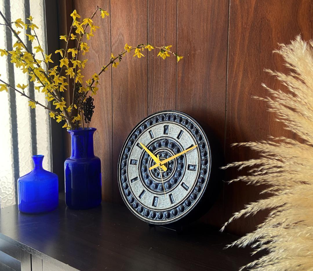 ◇電波時計取替え済◇ グスタフスベリ スタジオ作品 陶器 29cm 壁掛け時計