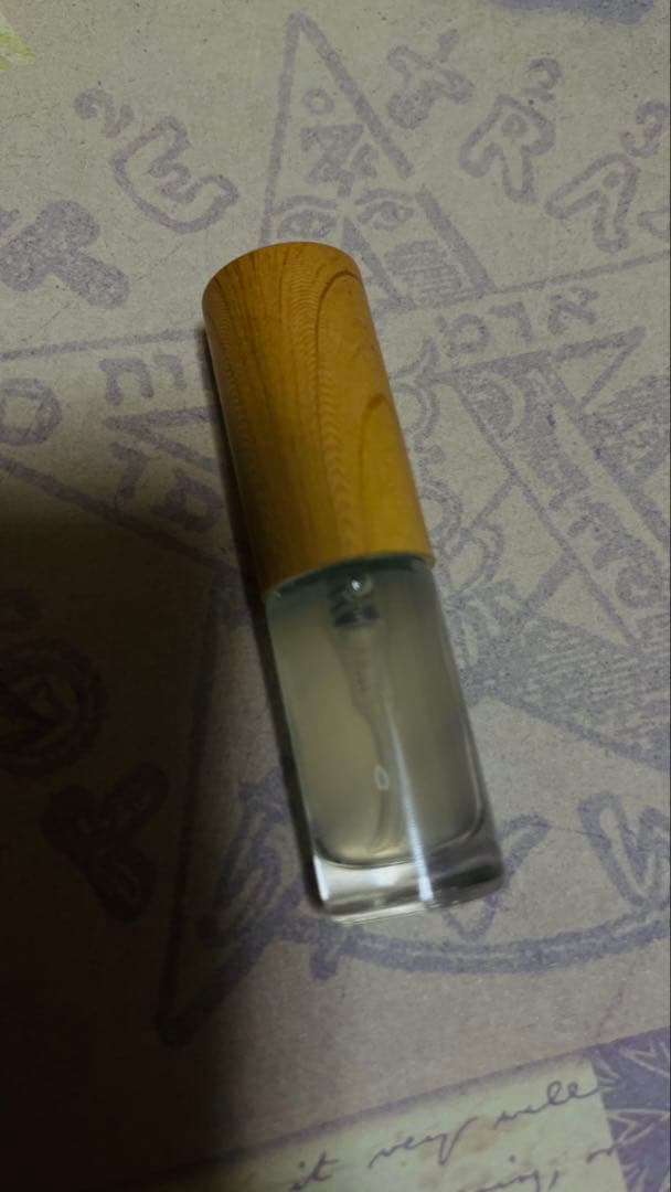 1本限定‼️１１月１２月森の精霊浄化 幸運スプレー聖書に記された材料使用✨奇跡✨