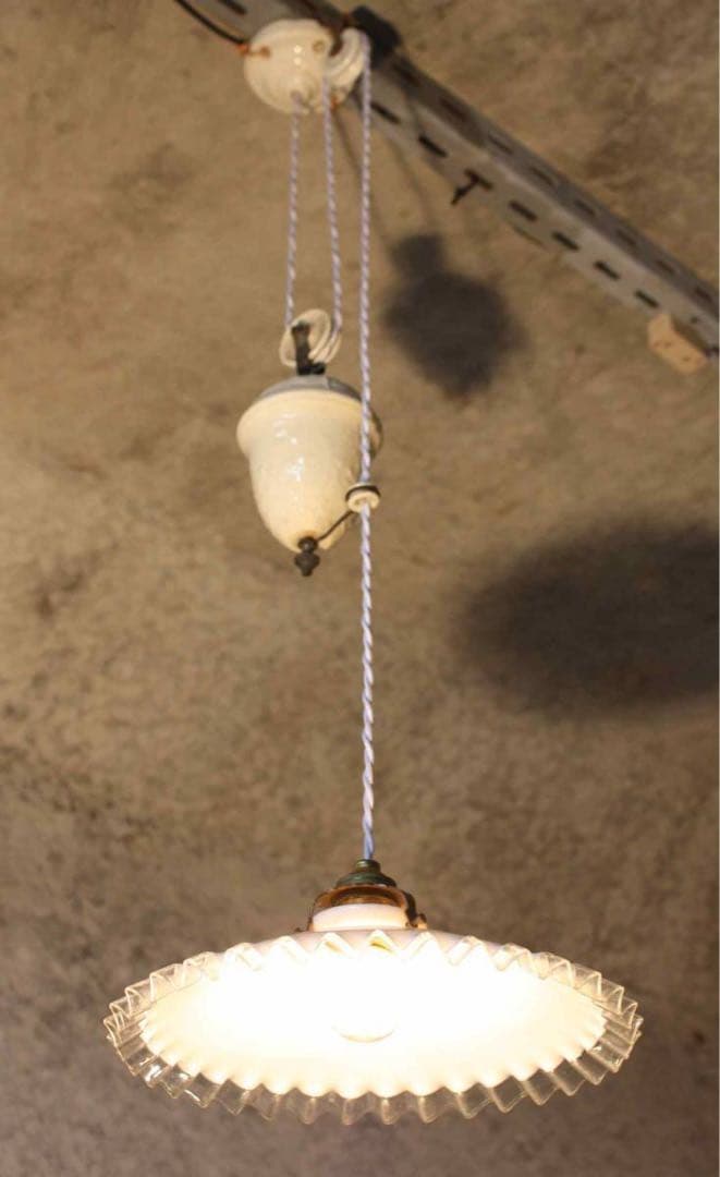 【merci】 2b. フランス　吊り下げ　滑車　ランプ　古道具　アンティーク