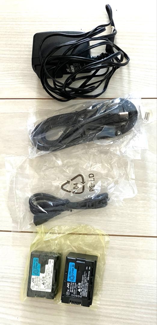 極美品！JVC Everio エブリオ ビデオカメラ GZ-E770 本体