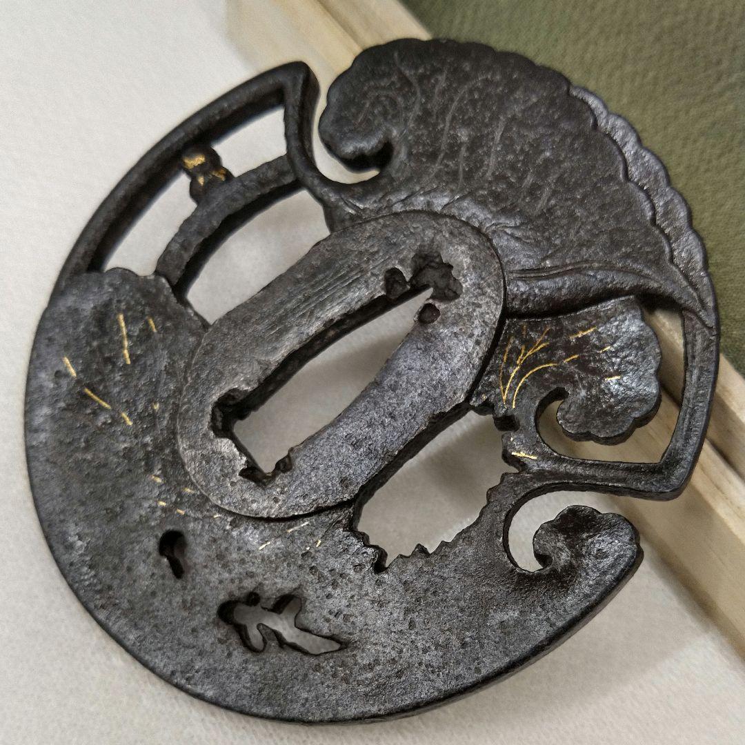 蕗の葉　鐔　変わり形　蓮　蕗　鐔　刀装具　時代武具　日本刀　居合　アンティーク