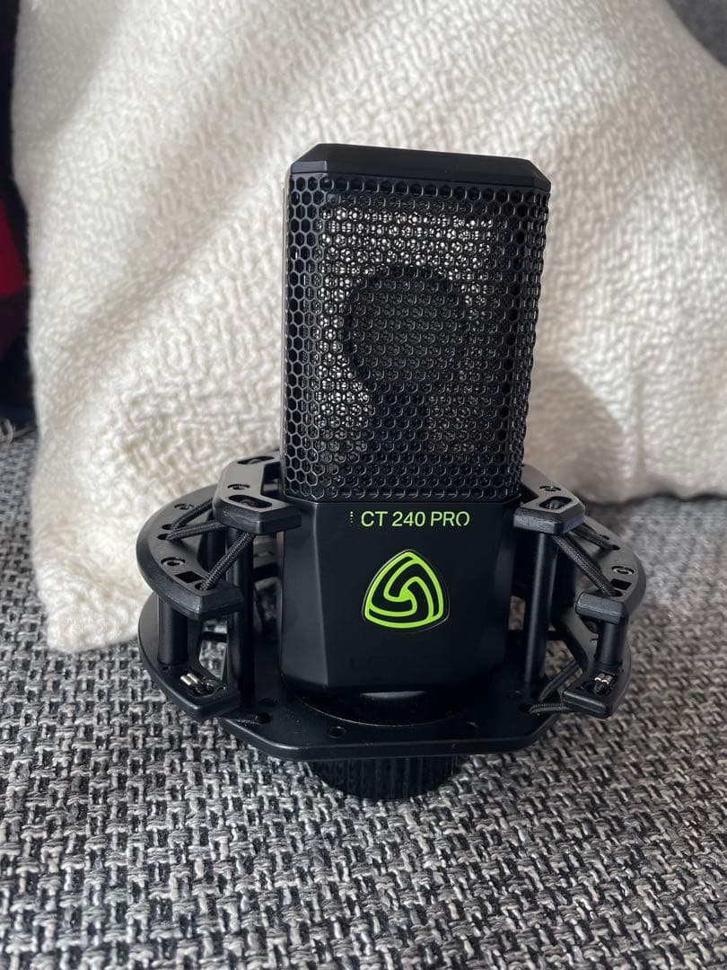 lewitt LCT 240 PRO 専用ショックマウント付 その1