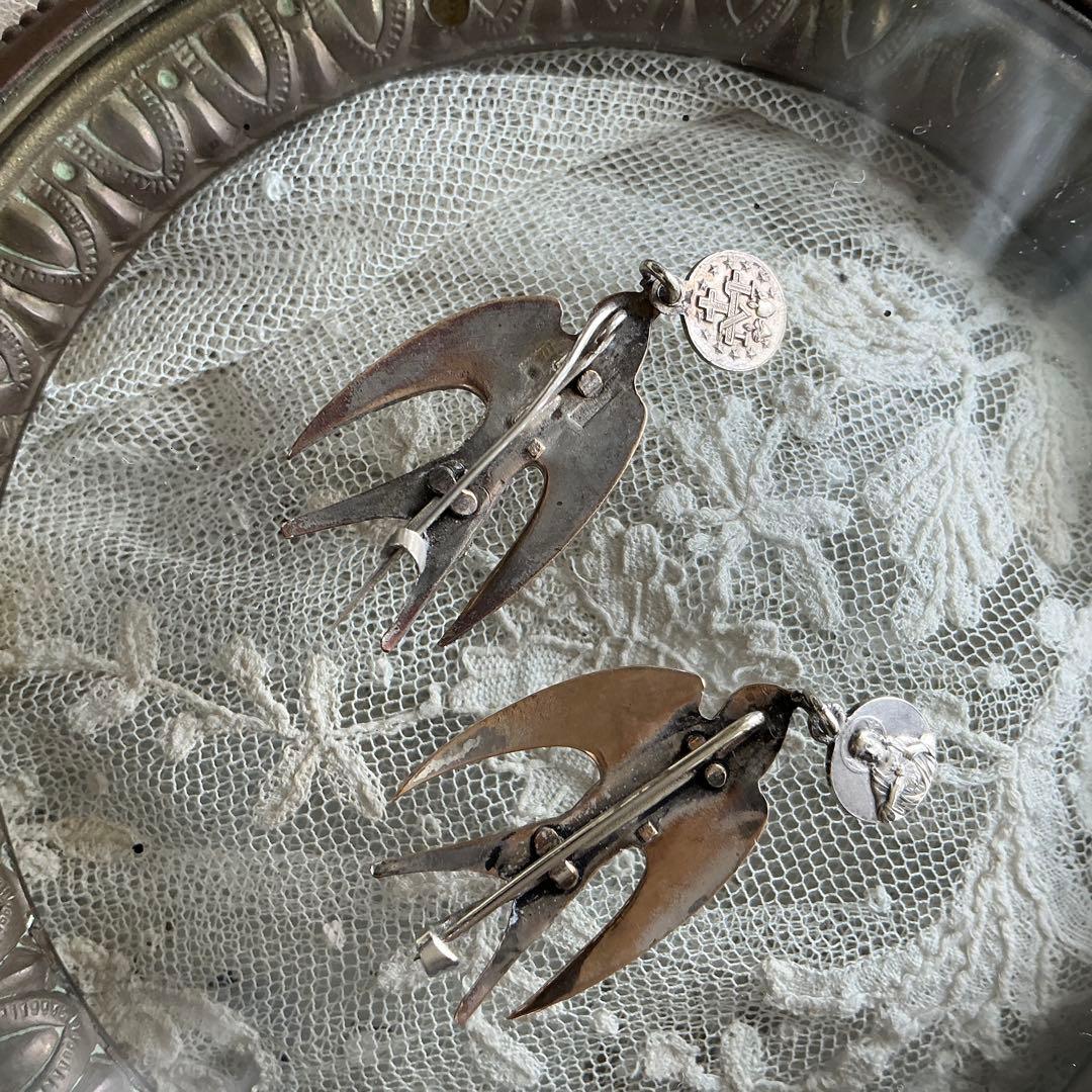 ♡2点♡ フランスアンティーク つばめ 小さなブローチ BEBE べべ