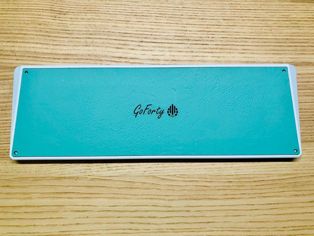 GoFortyケース（白）（初代版） - メルカリ