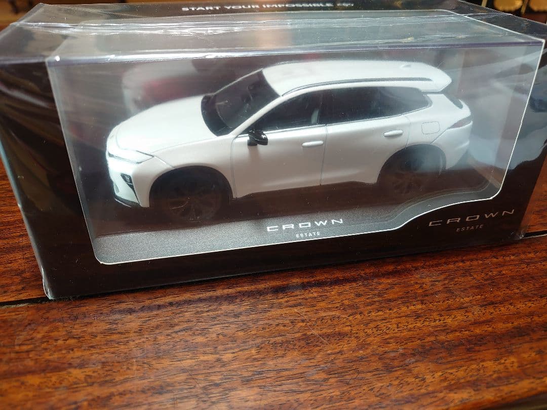 超メルカリ市割】トヨタ クラウンエステート プレシャスホワイトパール