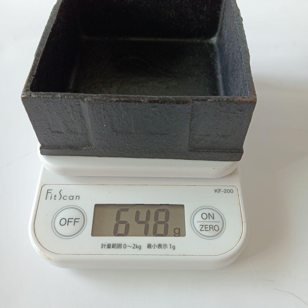 ミニチュア城 鋳鉄製 黒色三重塔