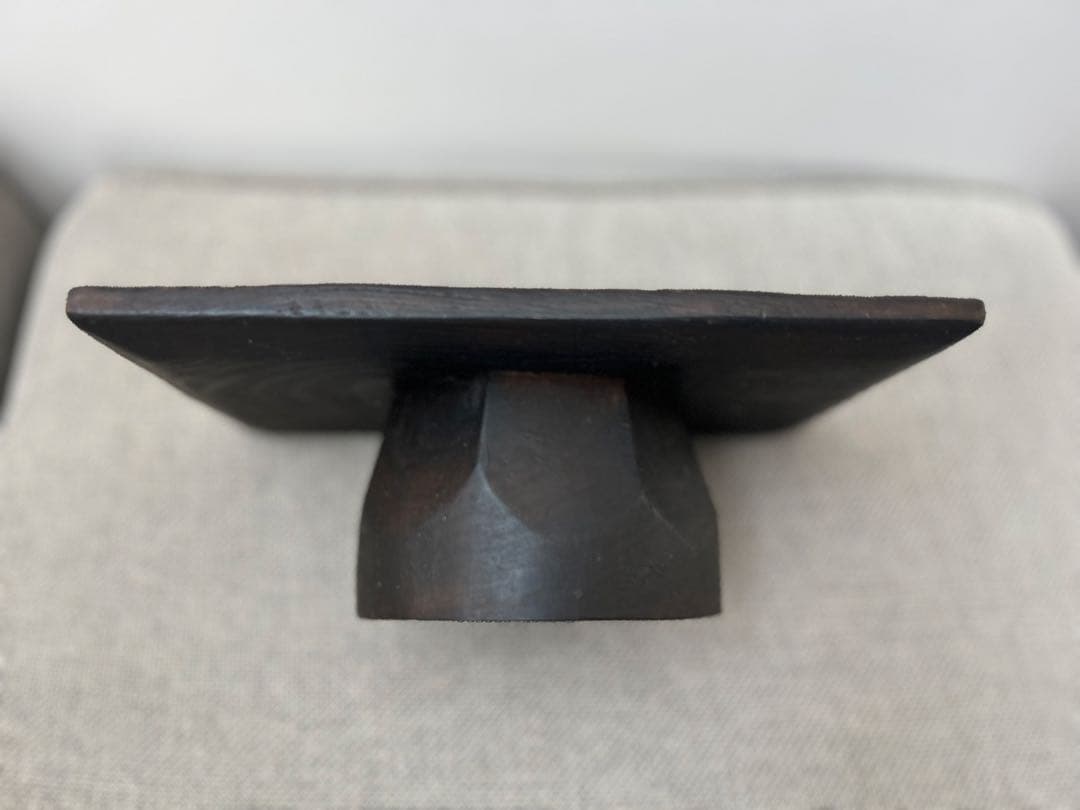 李朝韓国骨董　飾り台　石井佳苗セレクト　ザコンランショップ●川口美術朝鮮骨董