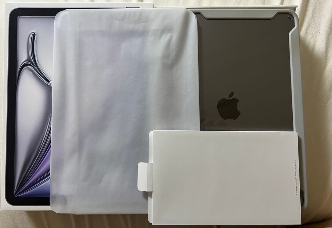 iPad Air (M2) 128GB 11inch 第6世代 カバー付き Apple iPad Air 11インチ (M2) Wi-Fi 128GB 2024年春モデル 価格比較