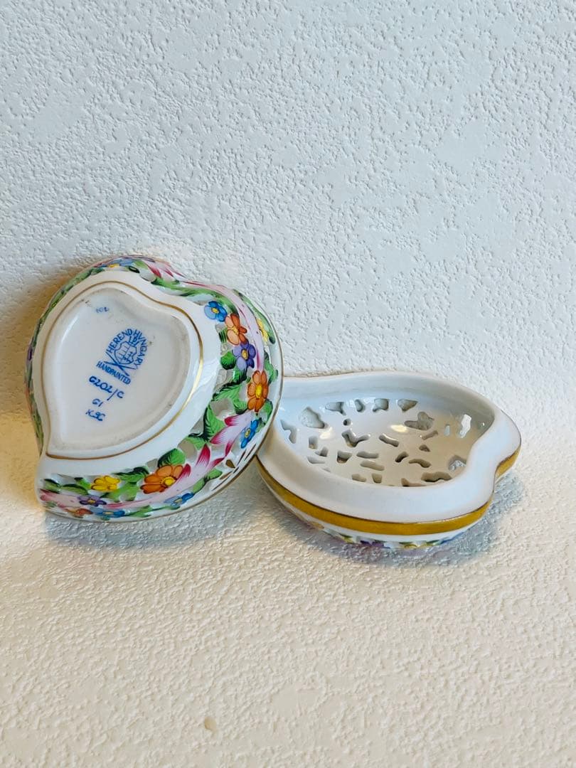 ヘレンドハート型透かしボンボン入れハンドペイント