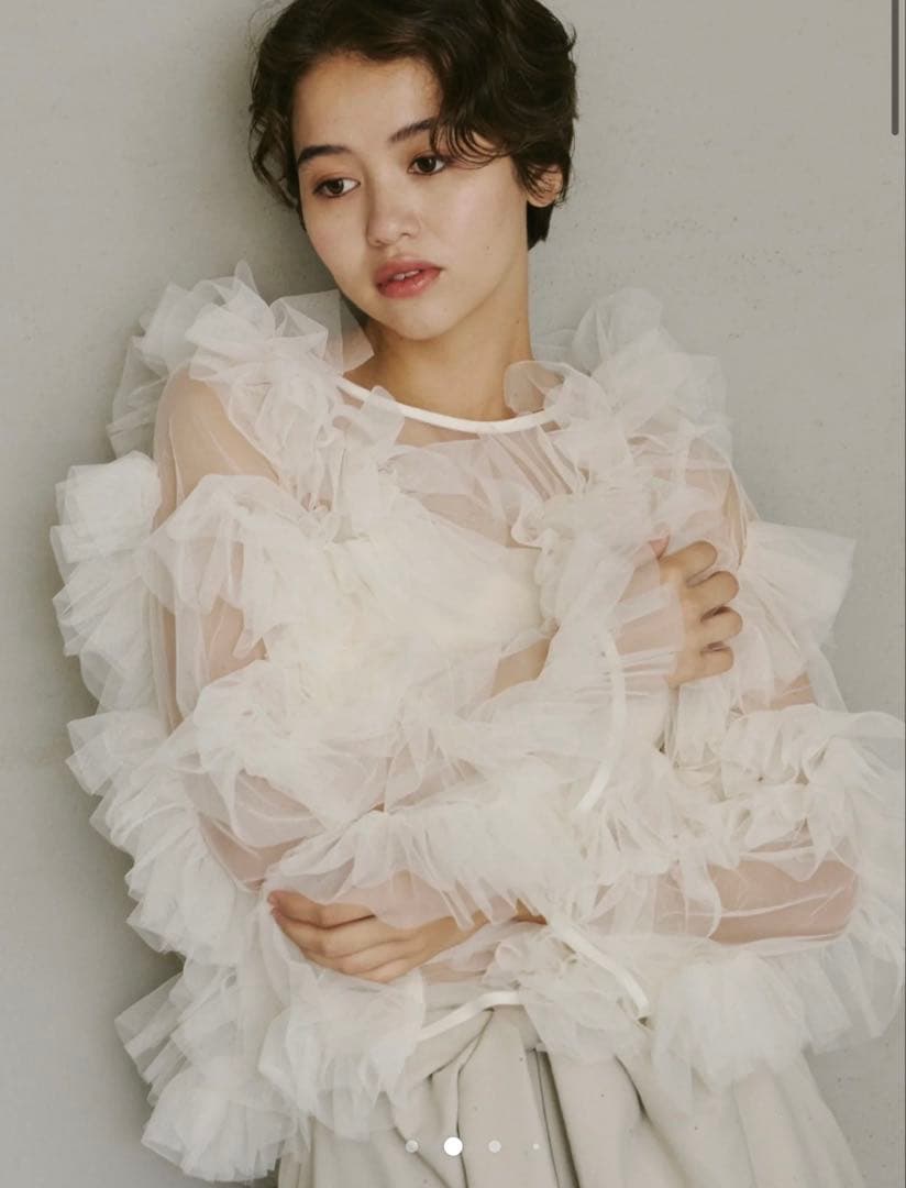 セール中‼️NOTRE emor /ノートルエモア　tulle veil tops