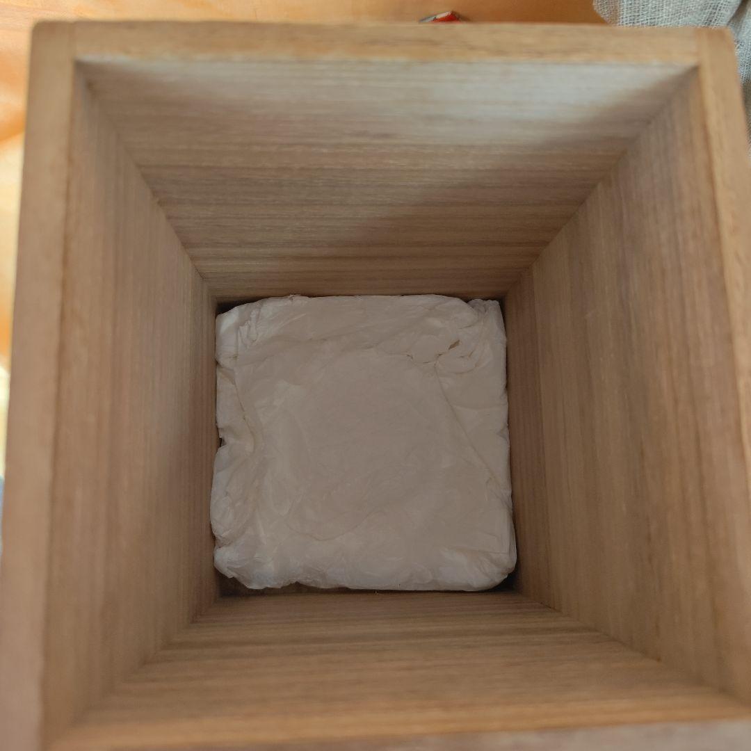 李朝瑠璃釉刻花紋 朝鮮古陶磁器 朝鮮美術 一輪挿 花器 金継ぎ 16㌢ 木箱入