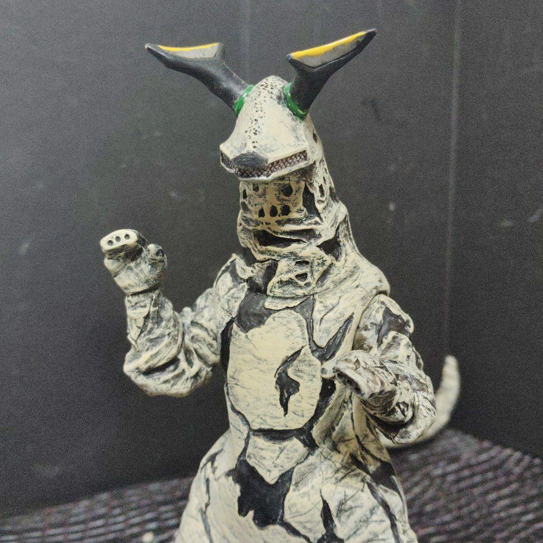 ウルトラ怪獣旧型ソフビシーボーズ.エレキング.レッドキング