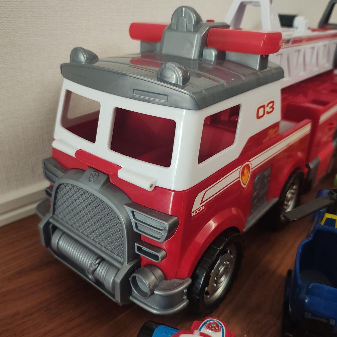 パウ・パトロール アルティメットファイヤートラック スペシャルセット+おまけ