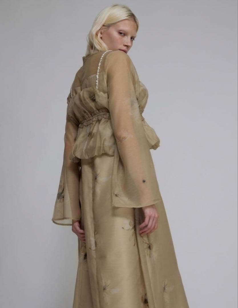 willfullyベージュ フリル付き ロングドレス