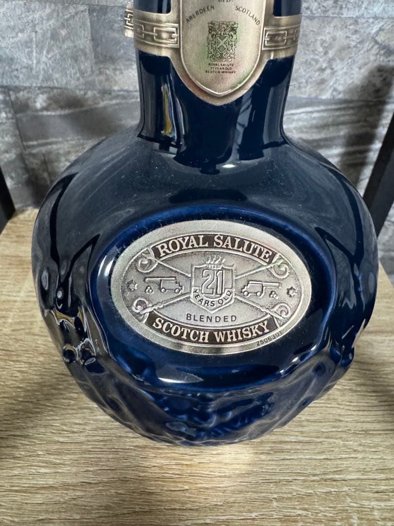ROYAL SALUTE 21年 CHIVAS 巾着付き ローヤルサルート 21年 700ml