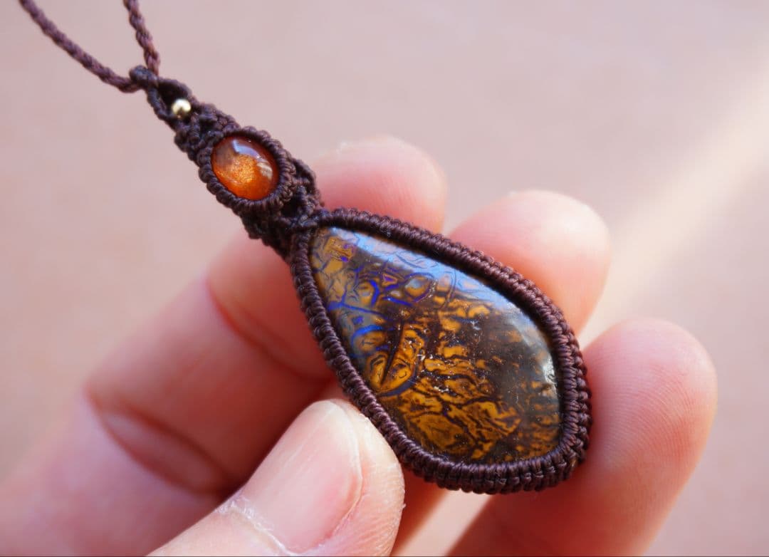 《P.》ボルダーオパール　サンストーン　マクラメ　ネックレス