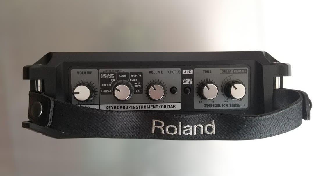 Roland Mobile Cube ポータブルアンプ - メルカリ