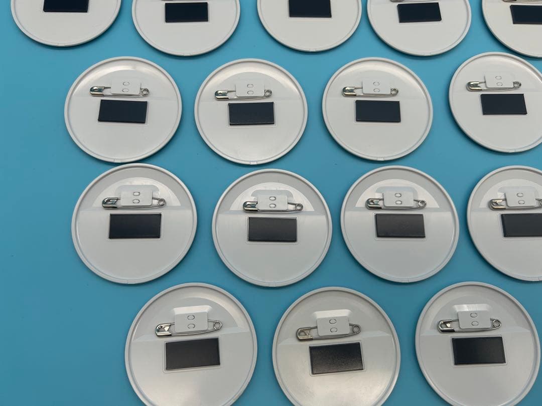 アイカツ アニON バッジ マグバッジ 缶バッジ いちご など 37個