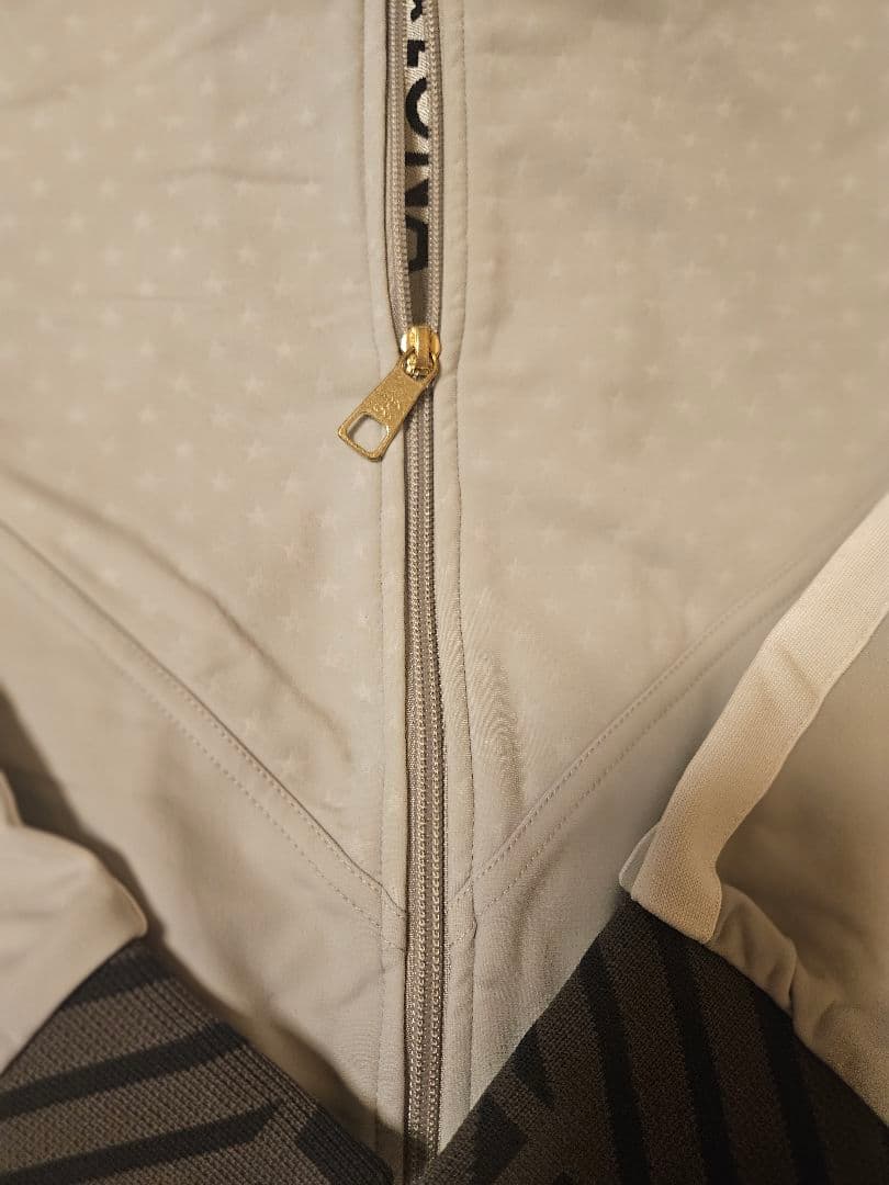 MARK & LONA ジップアップジャケットスカートセット　グレー