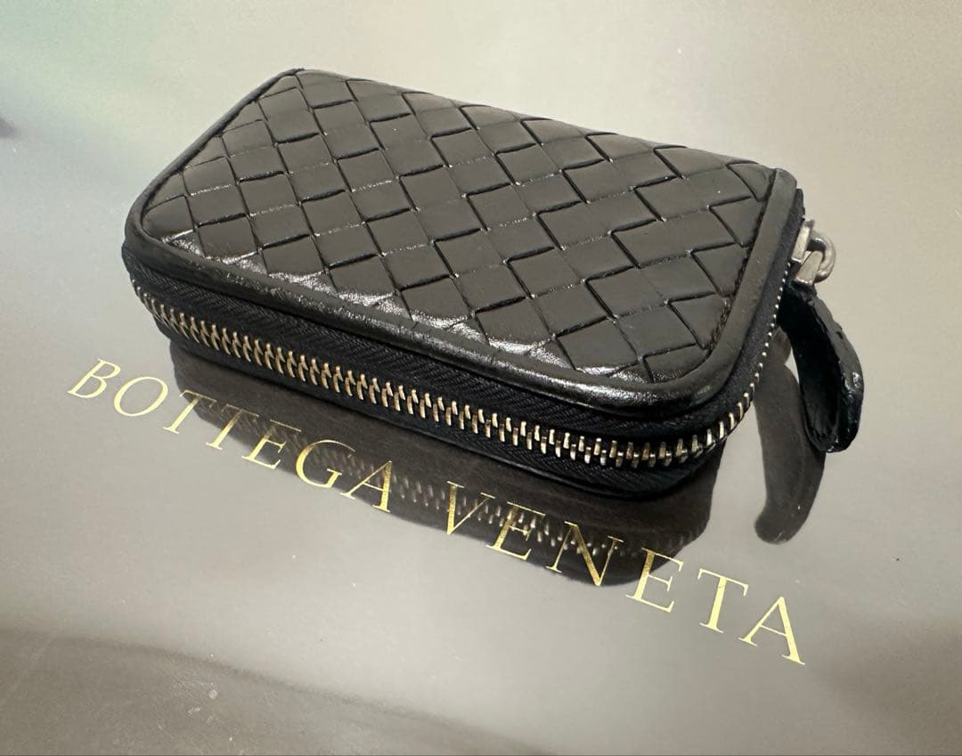 【付属品付】ボッテガヴェネタ イントレチャートケース/カーフ/黒/2️⃣✨✨