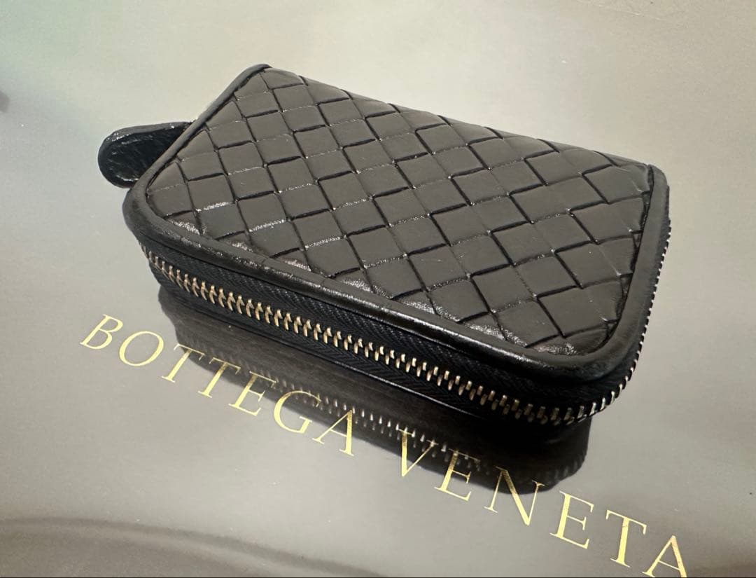 【付属品付】ボッテガヴェネタ イントレチャートケース/カーフ/黒/2️⃣✨✨