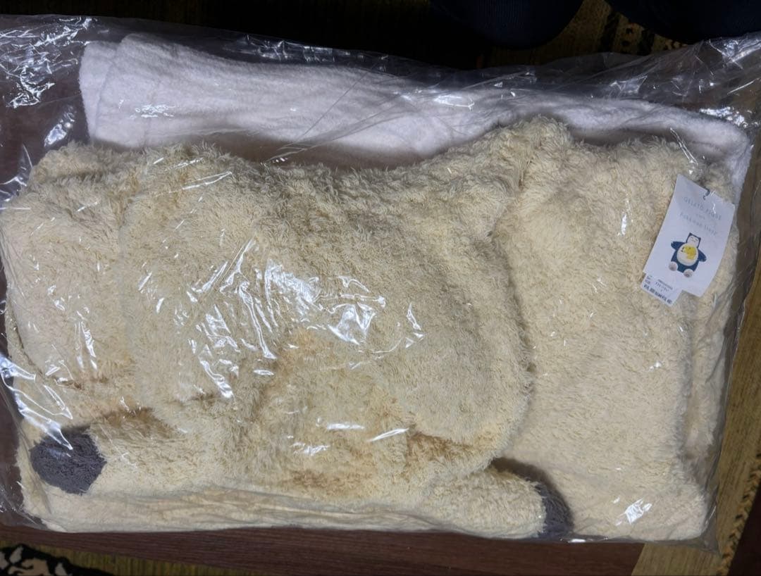 ジェラートピケ ポケモン　ピカチュウ フーディ&レッグウォーマーレギンスセット