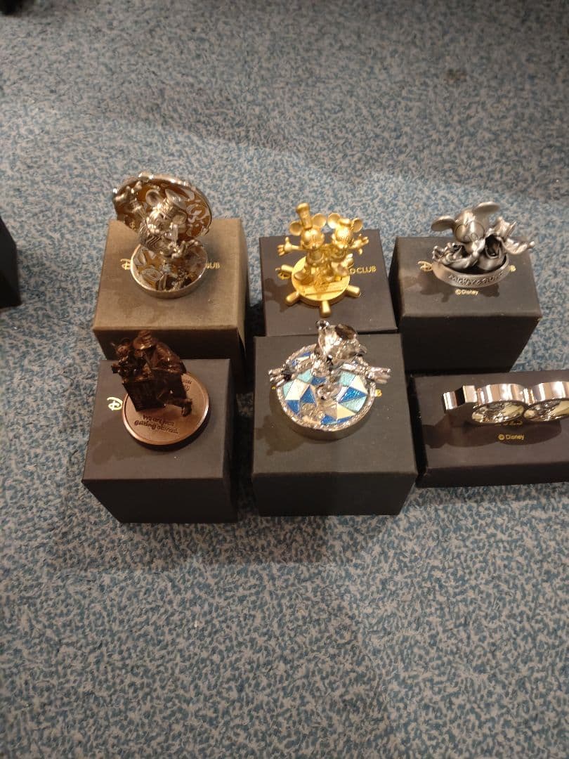 キャラクター金属製フィギュアセット