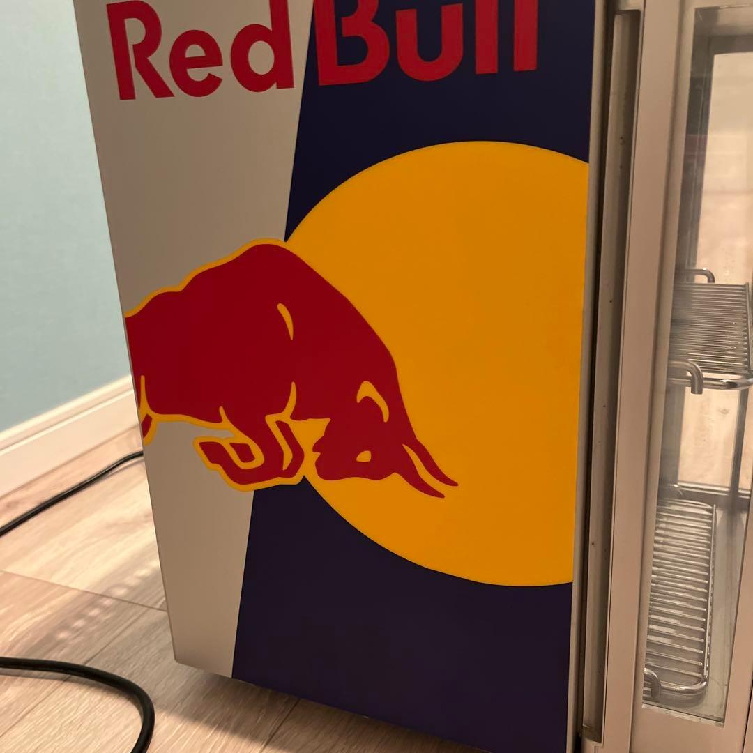Red Bull 冷蔵庫