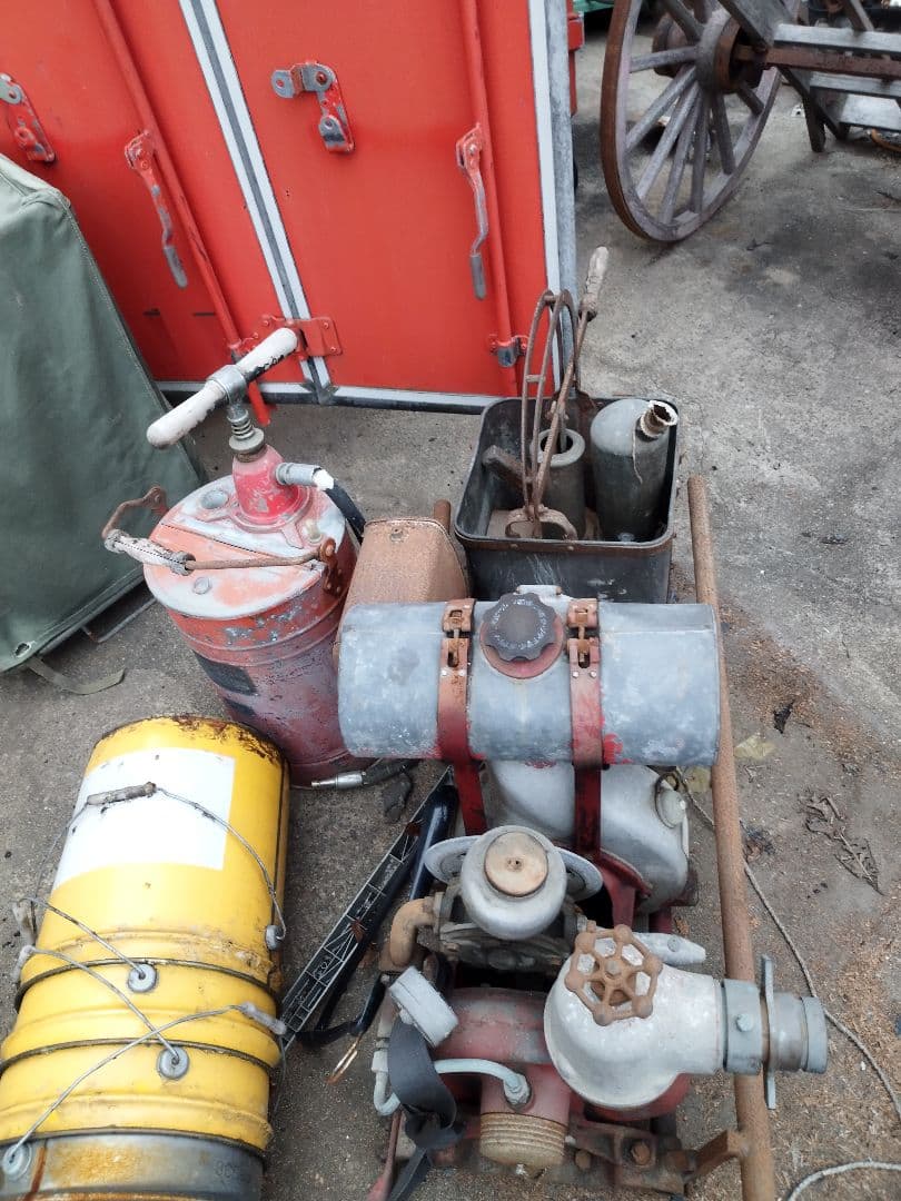 災害活動資材 赤 NO4 コンテナ