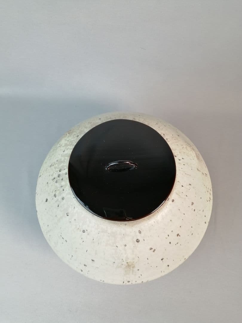 【茶道具】辻光夫作　流白釉花瓶・水指　水指273