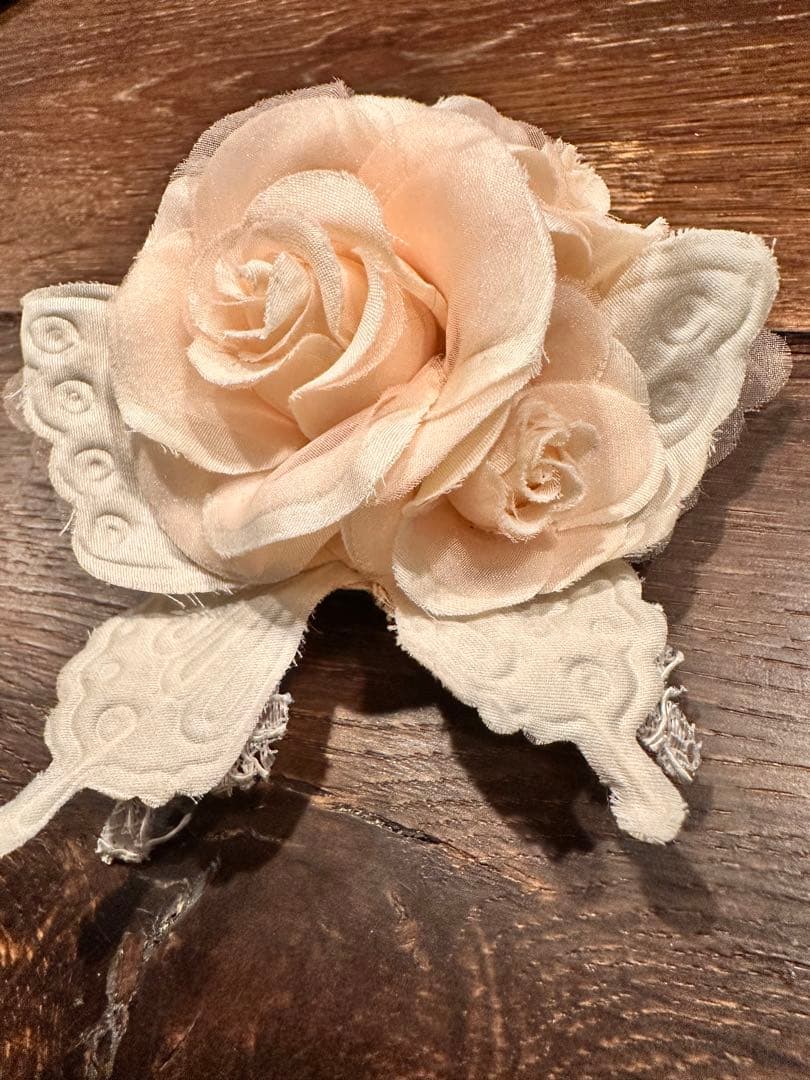 t*s様 メアリーマグダレン ヴィクトリアンメイデン 薔薇と蝶のブローチ