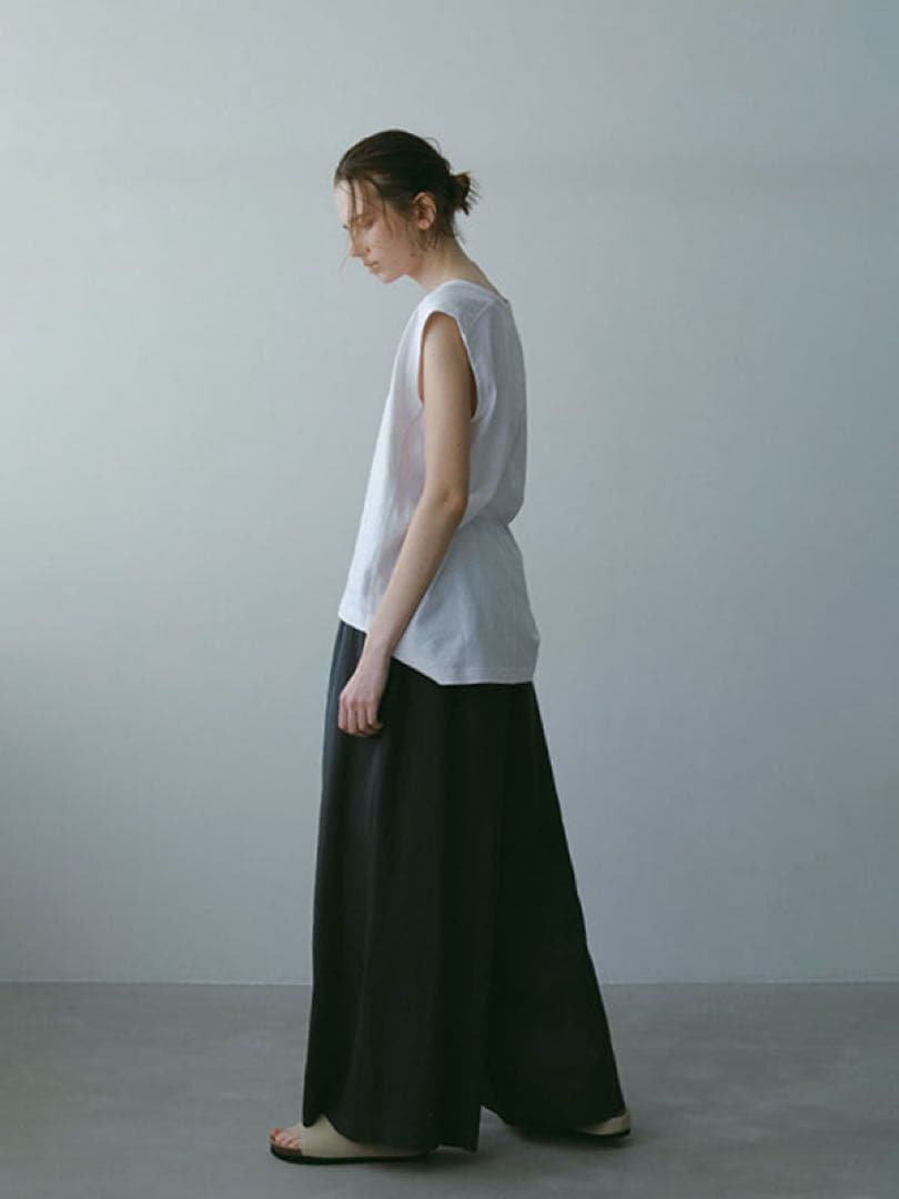 定価以下ETRE TOKYO 新作 完売 ヘンプコットンスリーブレスプルオーバー