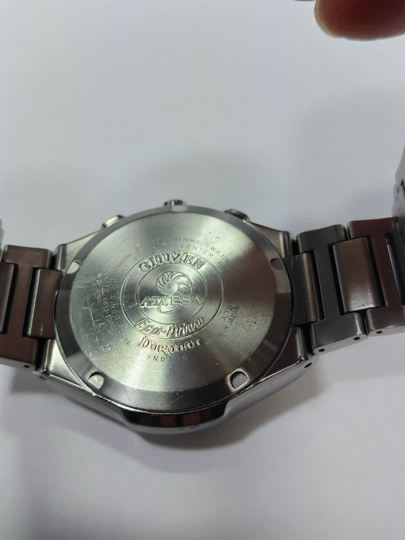 シチズン　アテッサ　エコドライブ　充電池新品　軽量チタン製 電波時計