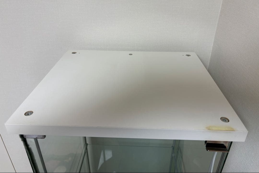 IKEA デトルフ ガラスケース LEDライト付き 【梱包・たのメル便