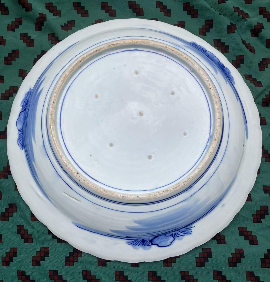 旧家蔵出し品　古伊万里　古い大皿　千鳥柄の鉢に植えられた牡丹梅　飾り皿