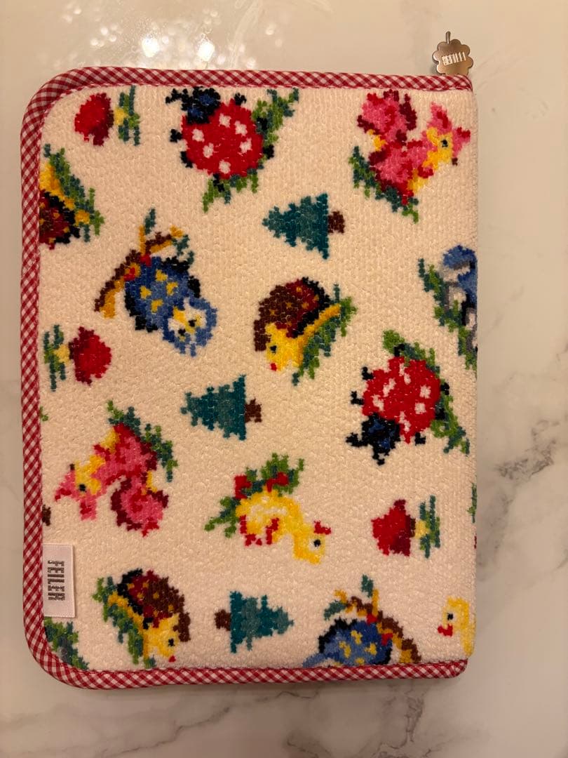 フェイラー ハイジフレンズフォレスト マルチケース - メルカリ