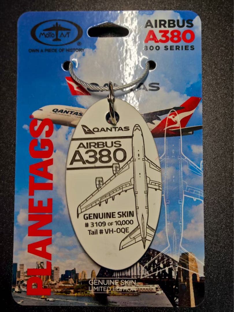 Qantas Planetags A380-842 分厚い