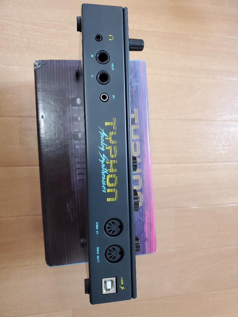 dreadbox typhon アナログシンセサイザー Typhon - Dreadbox Synthesizers