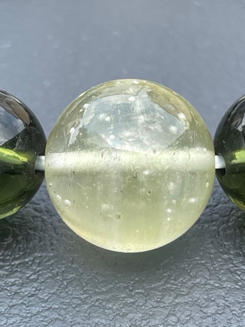 専用リビアングラス