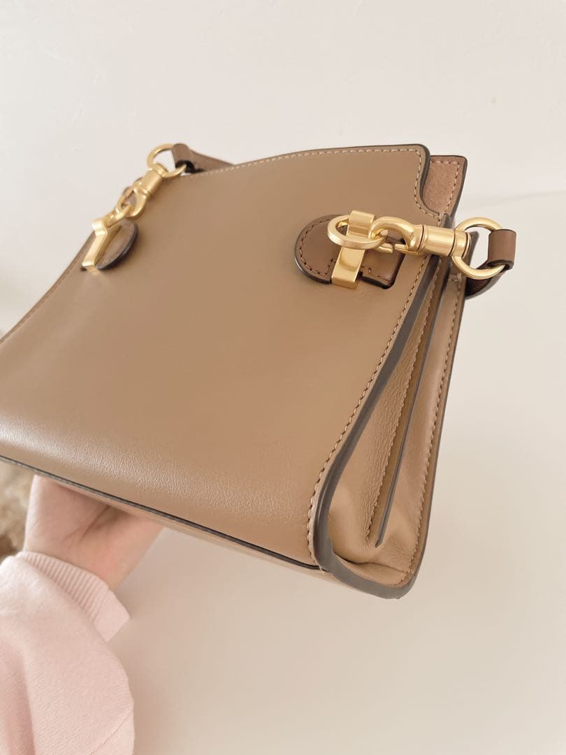 美品！トリーバーチ リー ラジウィル プチ ダブルバッグ